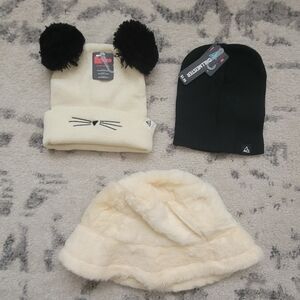 Cozy Cream and Black Kids Hat Set